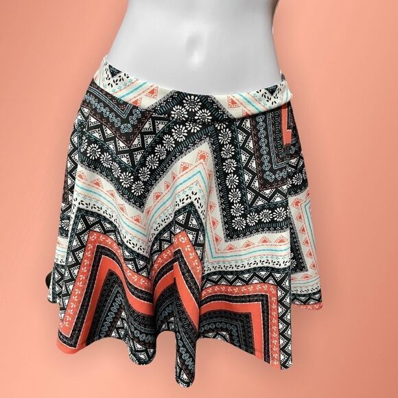 NWOT Popular Basics Multi Pattern Skater Skirt - Picture 1 of 5